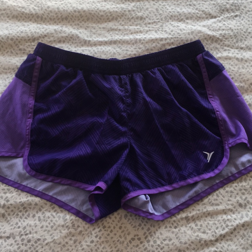 Old Navy Active shorts